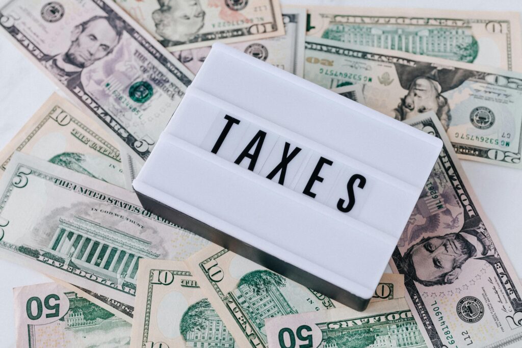 1099-K Reporting for 2025 Taxes: What Gig Workers and Click Workers Actually Need to Know